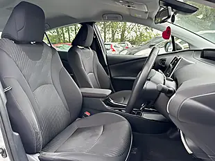 Used 2019 Toyota Prius Business Edition Plus Silver - Interior and Exterior details 10