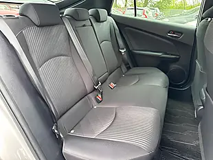 Used 2019 Toyota Prius Business Edition Plus Silver - Interior and Exterior details 11