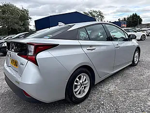 Used 2019 Toyota Prius Business Edition Plus Silver - Interior and Exterior details 7