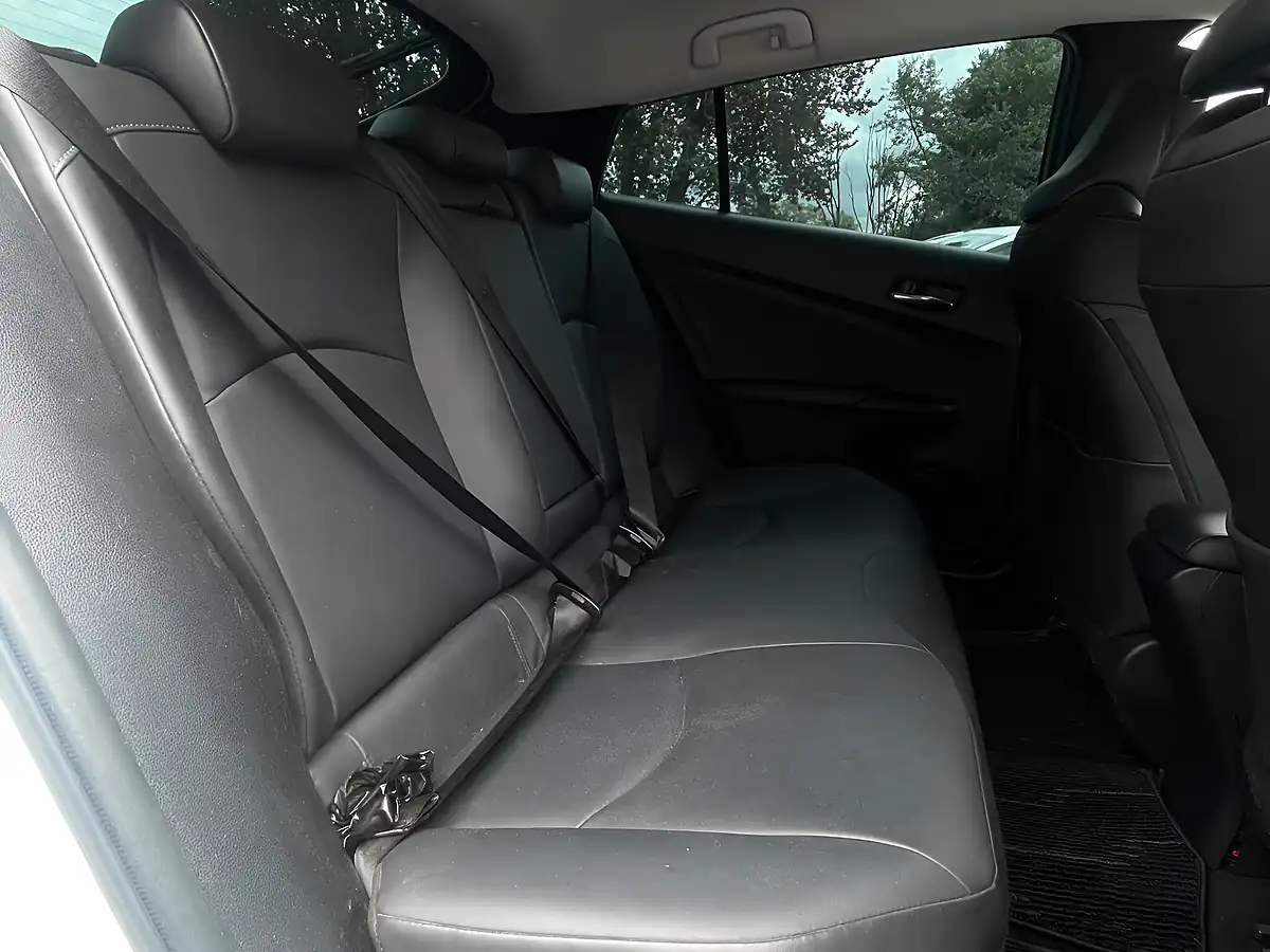 Used 2019 Toyota Prius Business Edition Plus White - Interior and Exterior details 10