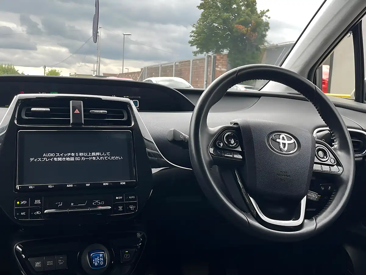 Used 2019 Toyota Prius Business Edition Plus White - Interior and Exterior details 14