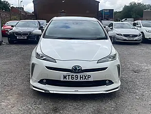 Used 2019 Toyota Prius Business Edition Plus White - Interior and Exterior details 2