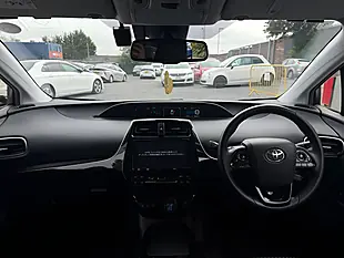 Used 2019 Toyota Prius Business Edition Plus White - Interior and Exterior details 16