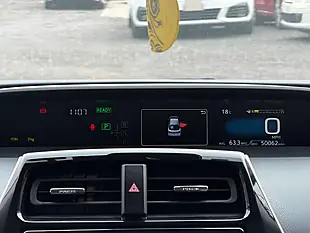 Used 2019 Toyota Prius Business Edition Plus White - Interior and Exterior details 20