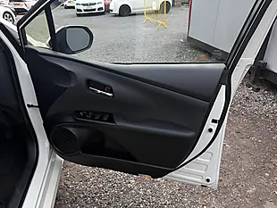 Used 2019 Toyota Prius Business Edition Plus White - Interior and Exterior details 9