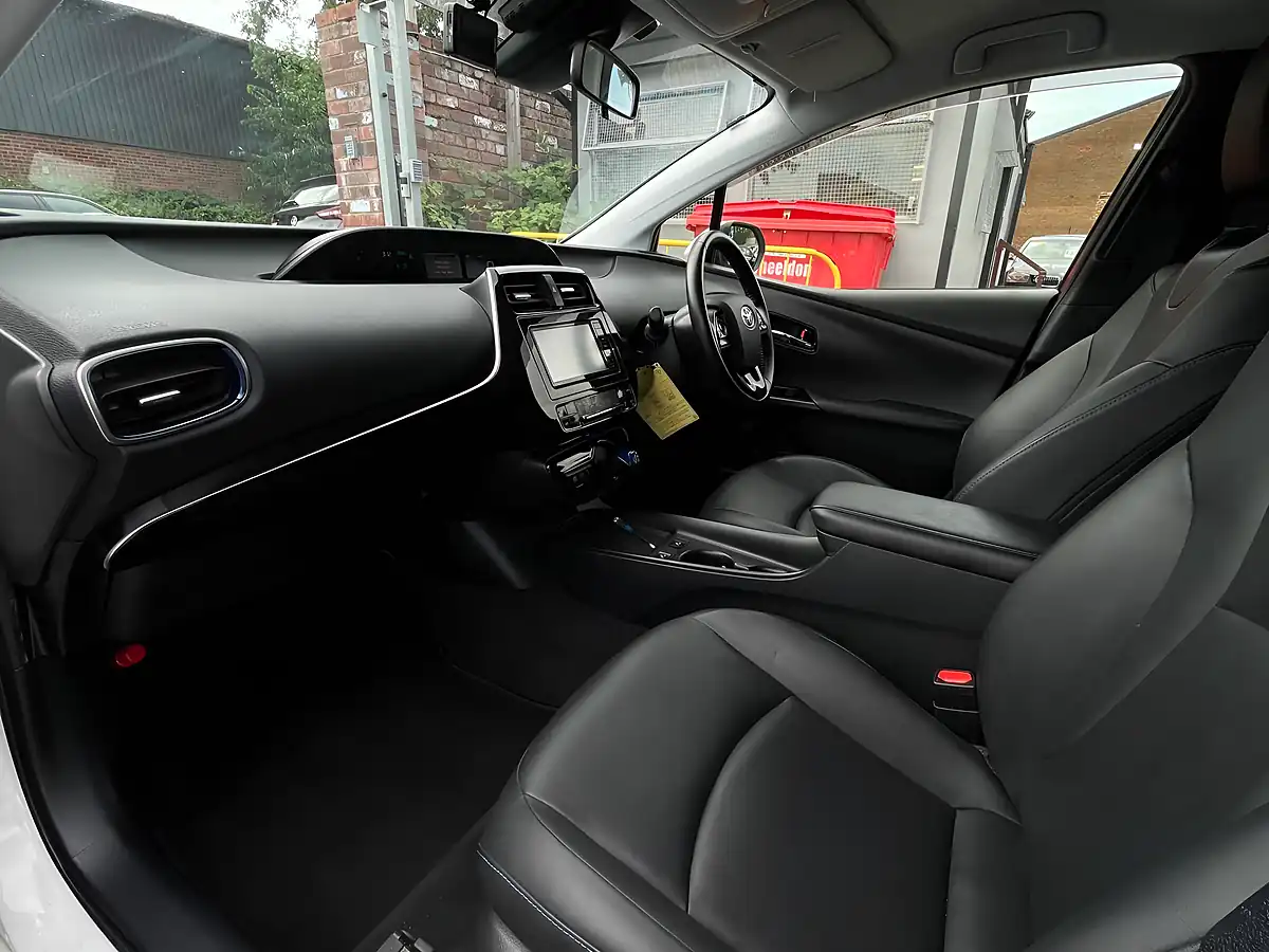 Used 2019 Toyota Prius Business Edition White - Interior and Exterior details 12