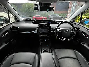 Used 2019 Toyota Prius Business Edition White - Interior and Exterior details 14
