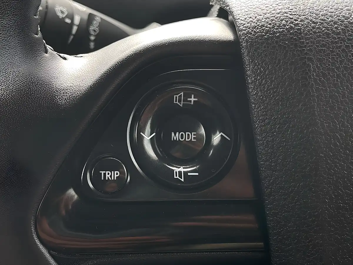 Used 2019 Toyota Prius Business Edition White - Interior and Exterior details 16