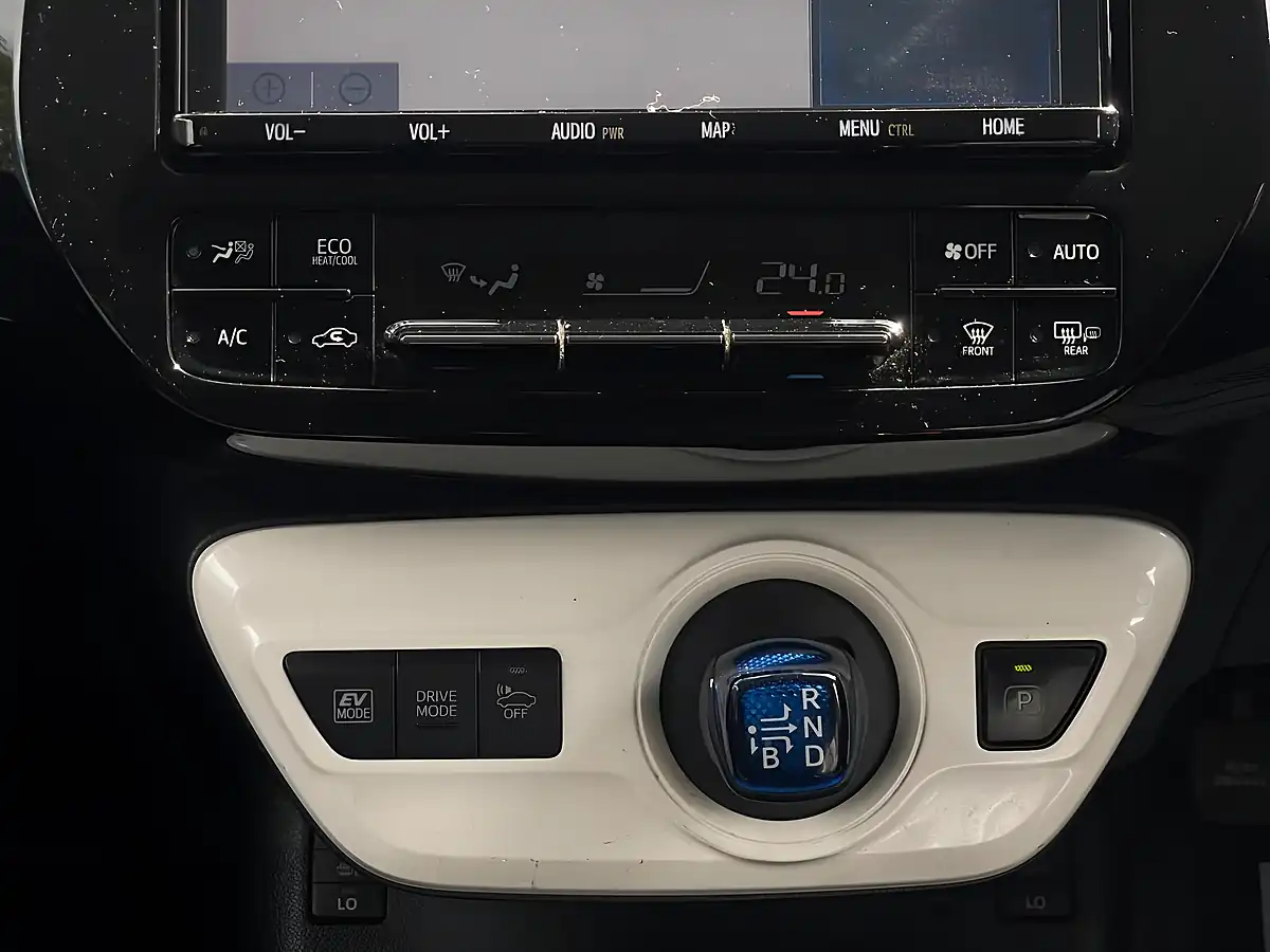 Used 2019 Toyota Prius Business Edition White - Interior and Exterior details 16
