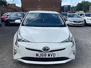 Used 2019 Toyota Prius Business Edition White - Interior and Exterior details 2