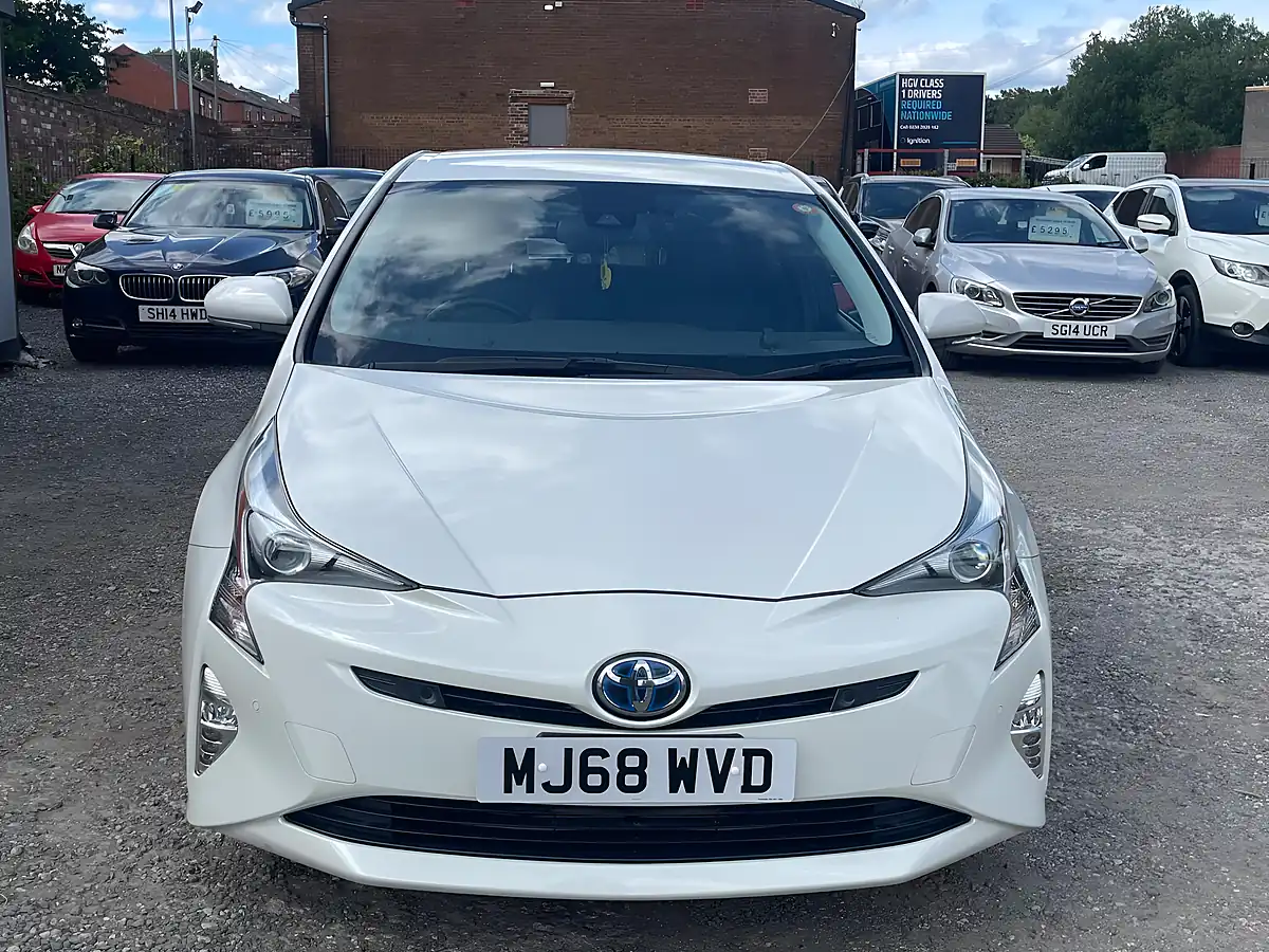 Used 2019 Toyota Prius Business Edition White - Interior and Exterior details 2