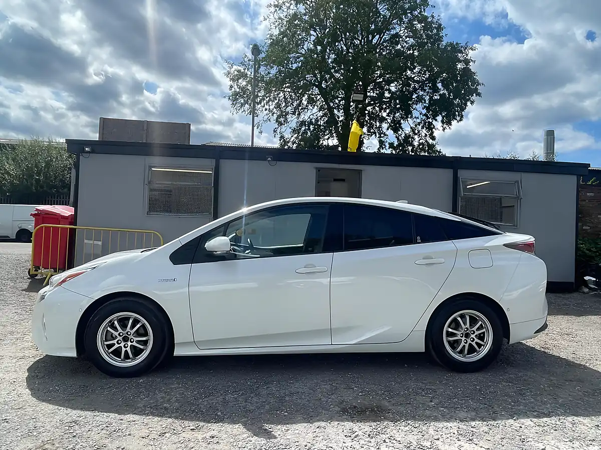 Used 2019 Toyota Prius Business Edition White - Interior and Exterior details 4