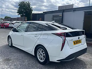 Used 2019 Toyota Prius Business Edition White - Interior and Exterior details 5