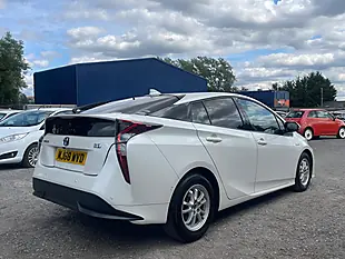 Used 2019 Toyota Prius Business Edition White - Interior and Exterior details 7