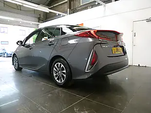 Used 2019 Toyota Prius Excel Grey - Interior and Exterior details 10