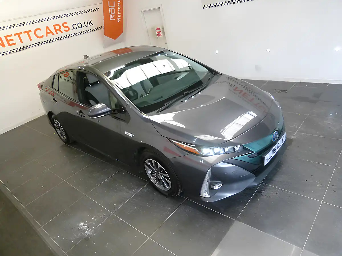 Used 2019 Toyota Prius Excel Grey - Interior and Exterior details 18
