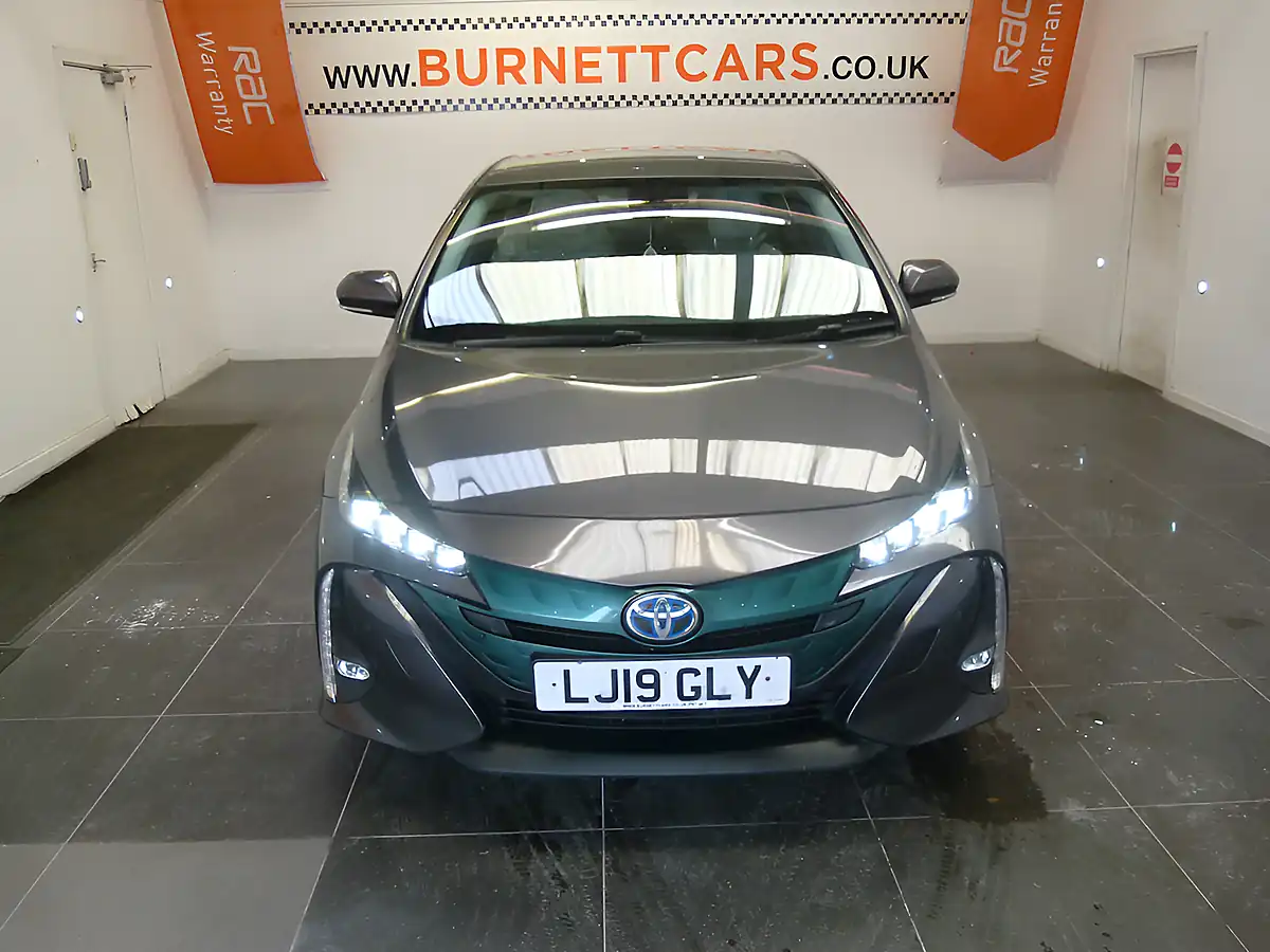Used 2019 Toyota Prius Excel Grey - Interior and Exterior details 4