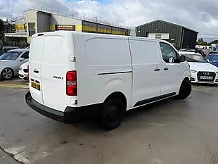 Used 2019 Toyota Proace Active Long White - Interior and Exterior details 11