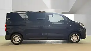 Used 2019 Toyota Proace Icon Medium Blue - Interior and Exterior details 6