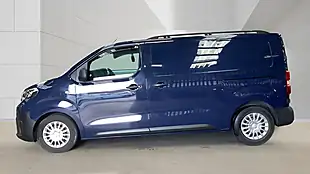 Used 2019 Toyota Proace Icon Medium Blue - Interior and Exterior details 8