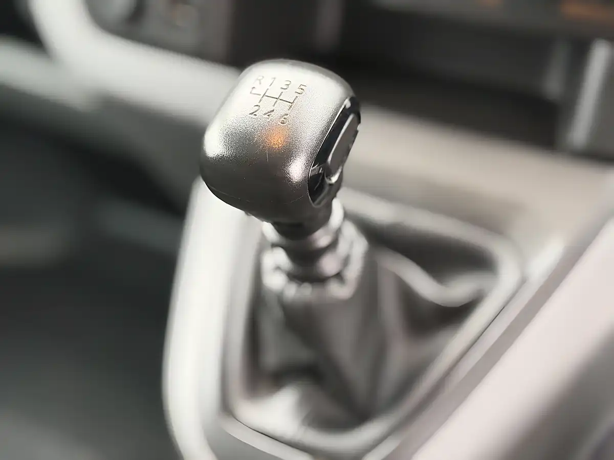 Used 2019 Toyota Proace Icon White - Interior and Exterior details 16