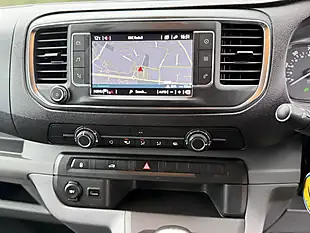 Used 2019 Toyota Proace Icon White - Interior and Exterior details 17