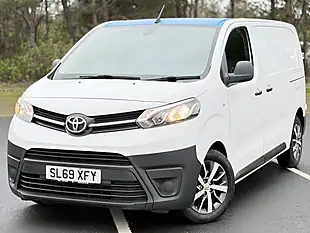 Used 2019 Toyota Proace Icon White - Interior and Exterior details 8