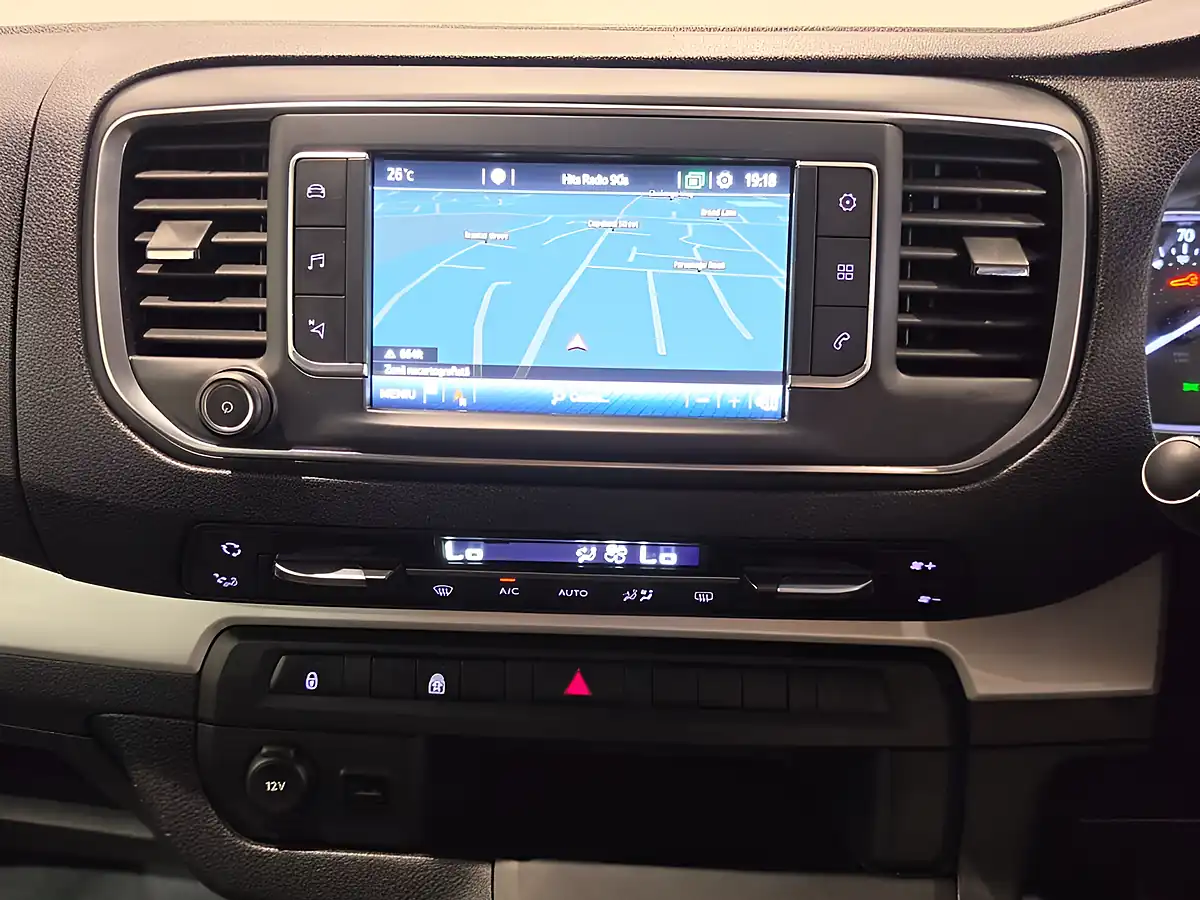 Used 2019 Toyota Proace Verso Shuttle Long Silver - Interior and Exterior details 13