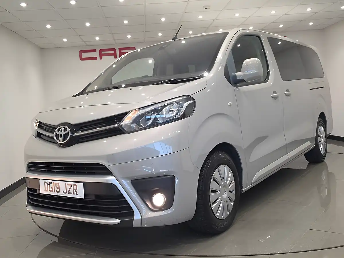 Used 2019 Toyota Proace Verso Shuttle Long Silver - Interior and Exterior details 19