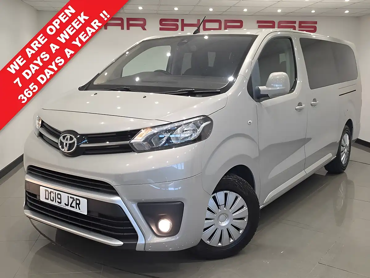Used 2019 Toyota Proace Verso Shuttle Long Silver - Interior and Exterior details 2