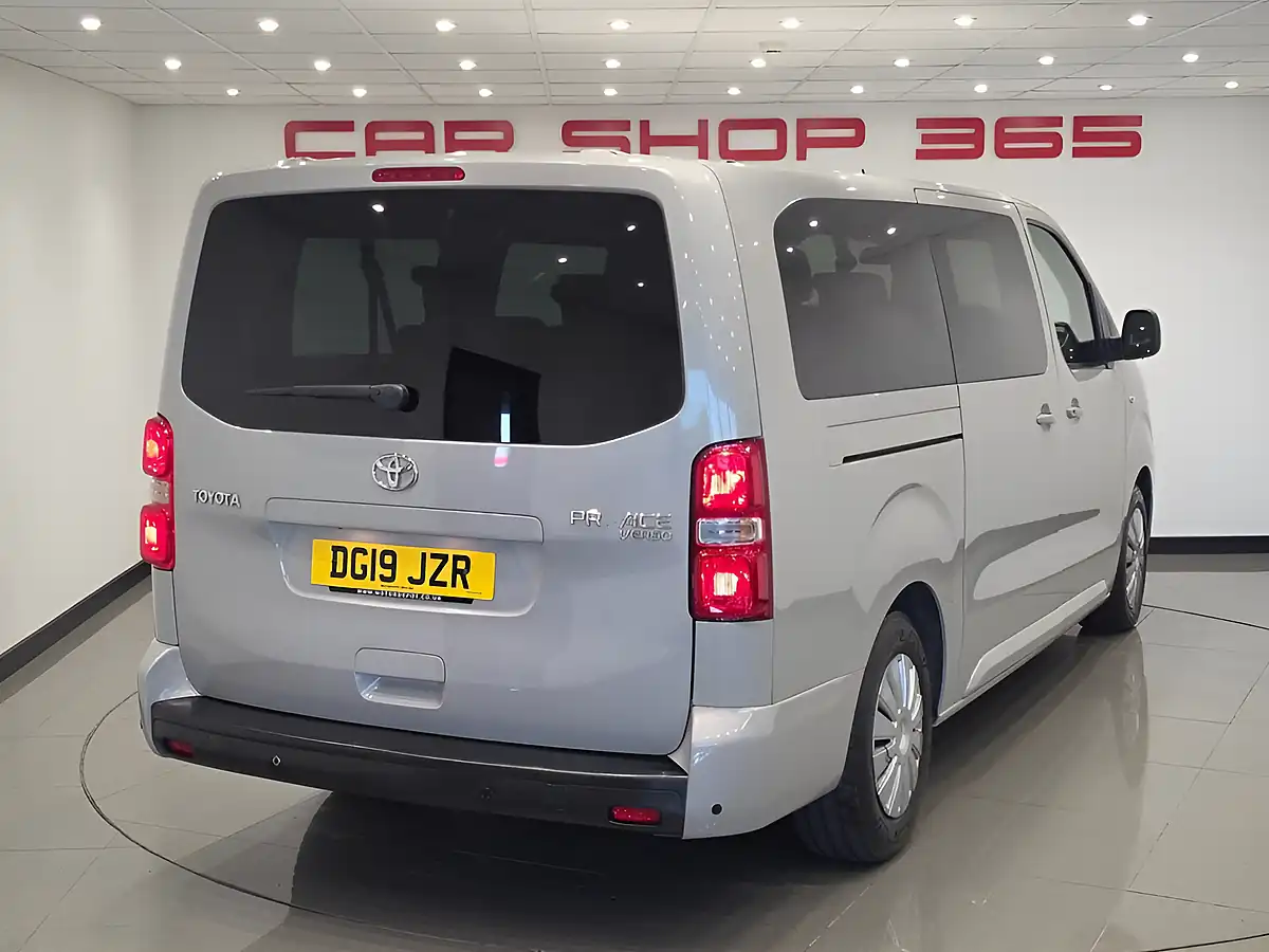 Used 2019 Toyota Proace Verso Shuttle Long Silver - Interior and Exterior details 6