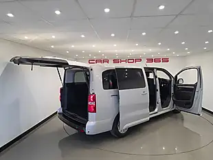 Used 2019 Toyota Proace Verso Shuttle Long Silver - Interior and Exterior details 8