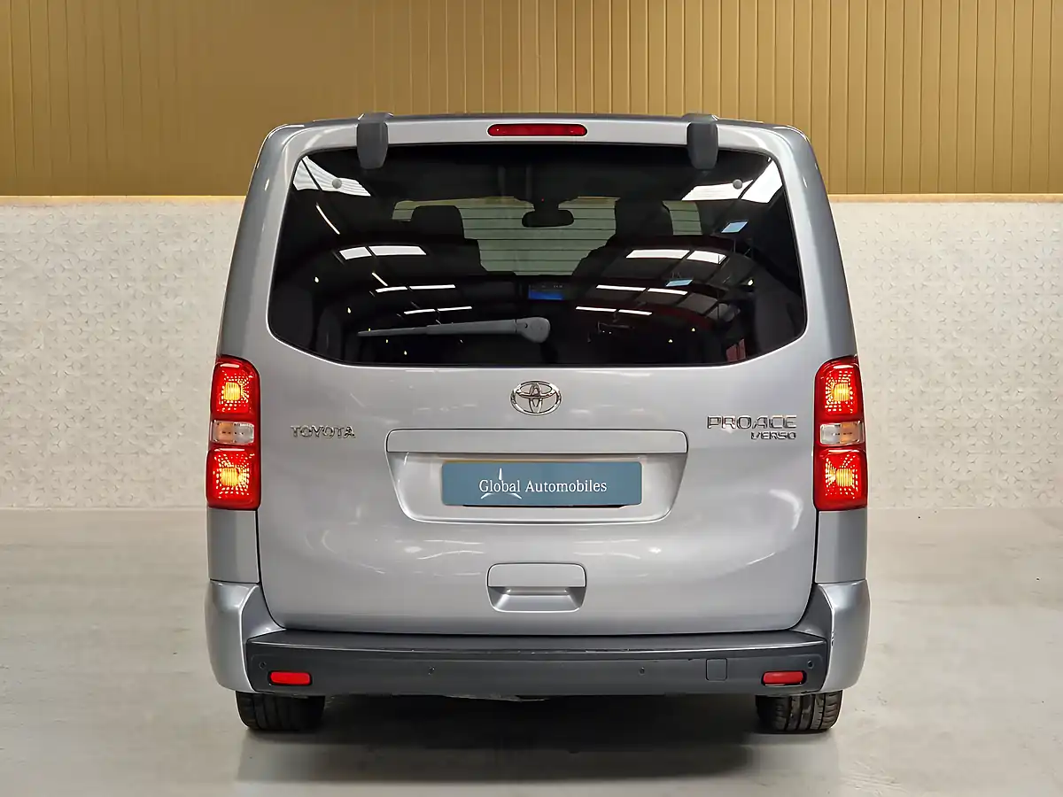 Used 2019 Toyota Proace Verso Vip Long Gris Artense Metallic - Interior and Exterior details 13