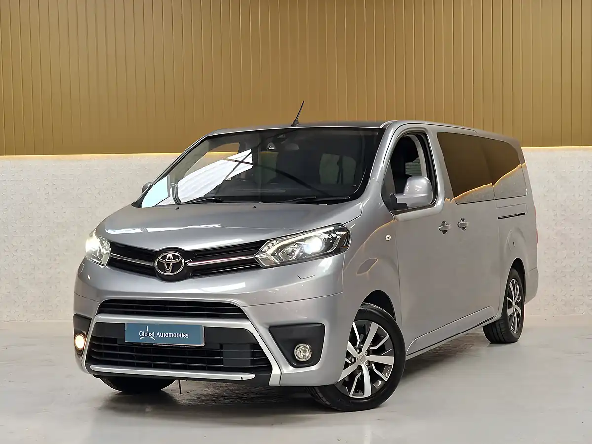 Used 2019 Toyota Proace Verso Vip Long Gris Artense Metallic - Interior and Exterior details 18