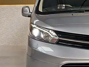 Used 2019 Toyota Proace Verso Vip Long Gris Artense Metallic - Interior and Exterior details 6