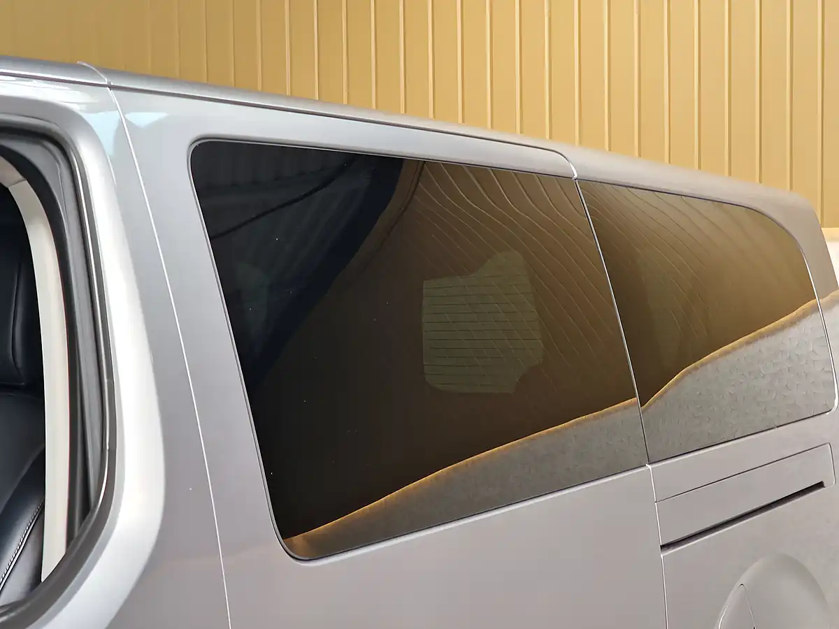 Used 2019 Toyota Proace Verso Vip Long Gris Artense Metallic - Interior and Exterior details 9