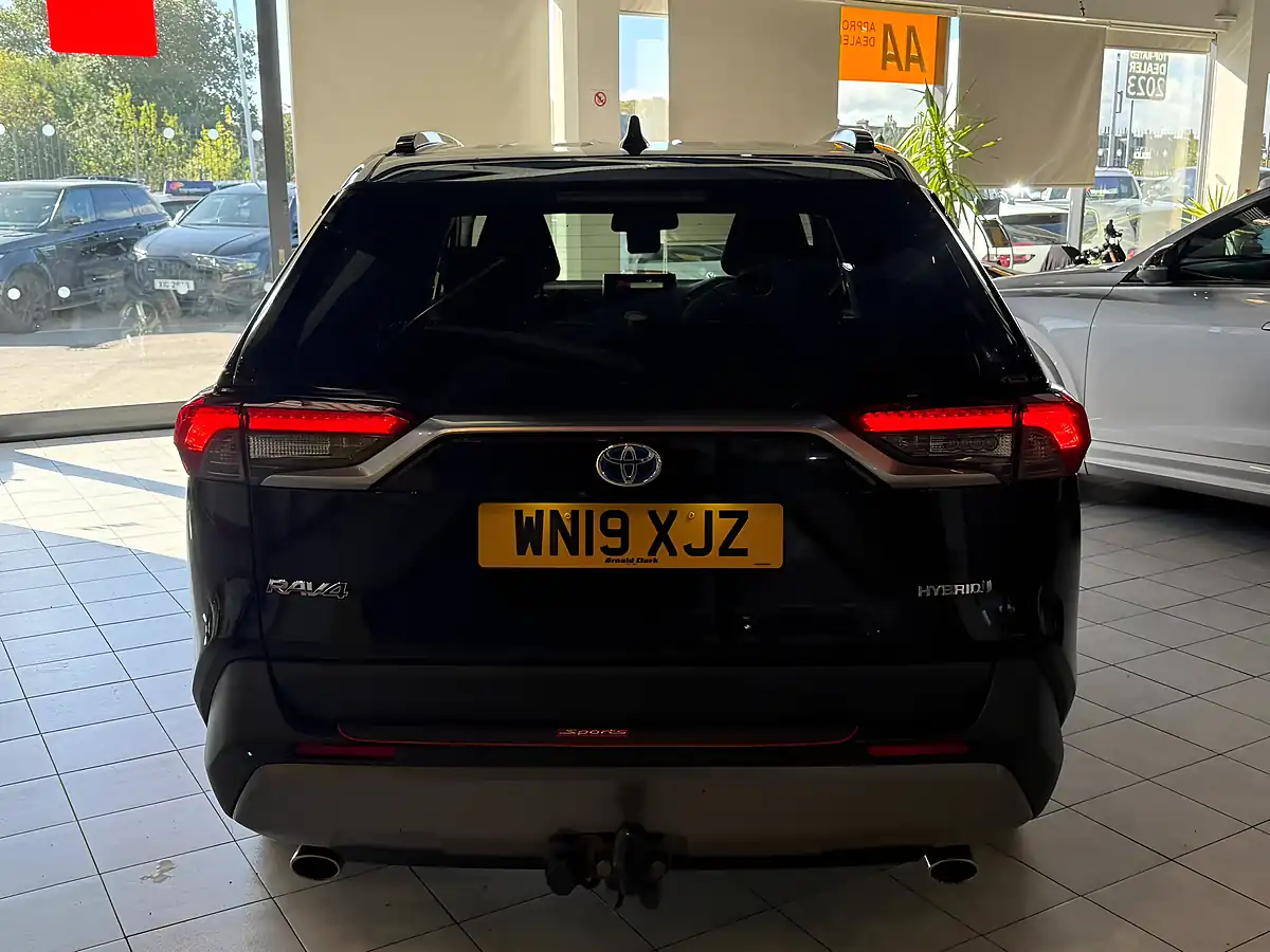 Used 2019 Toyota RAV4 Design Black - Interior and Exterior details 10