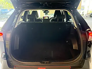 Used 2019 Toyota RAV4 Design Black - Interior and Exterior details 11