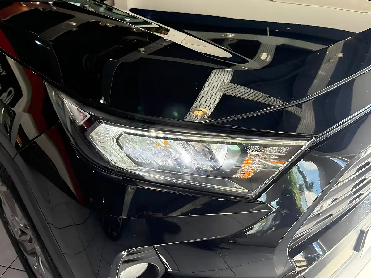 Used 2019 Toyota RAV4 Design Black - Interior and Exterior details 3