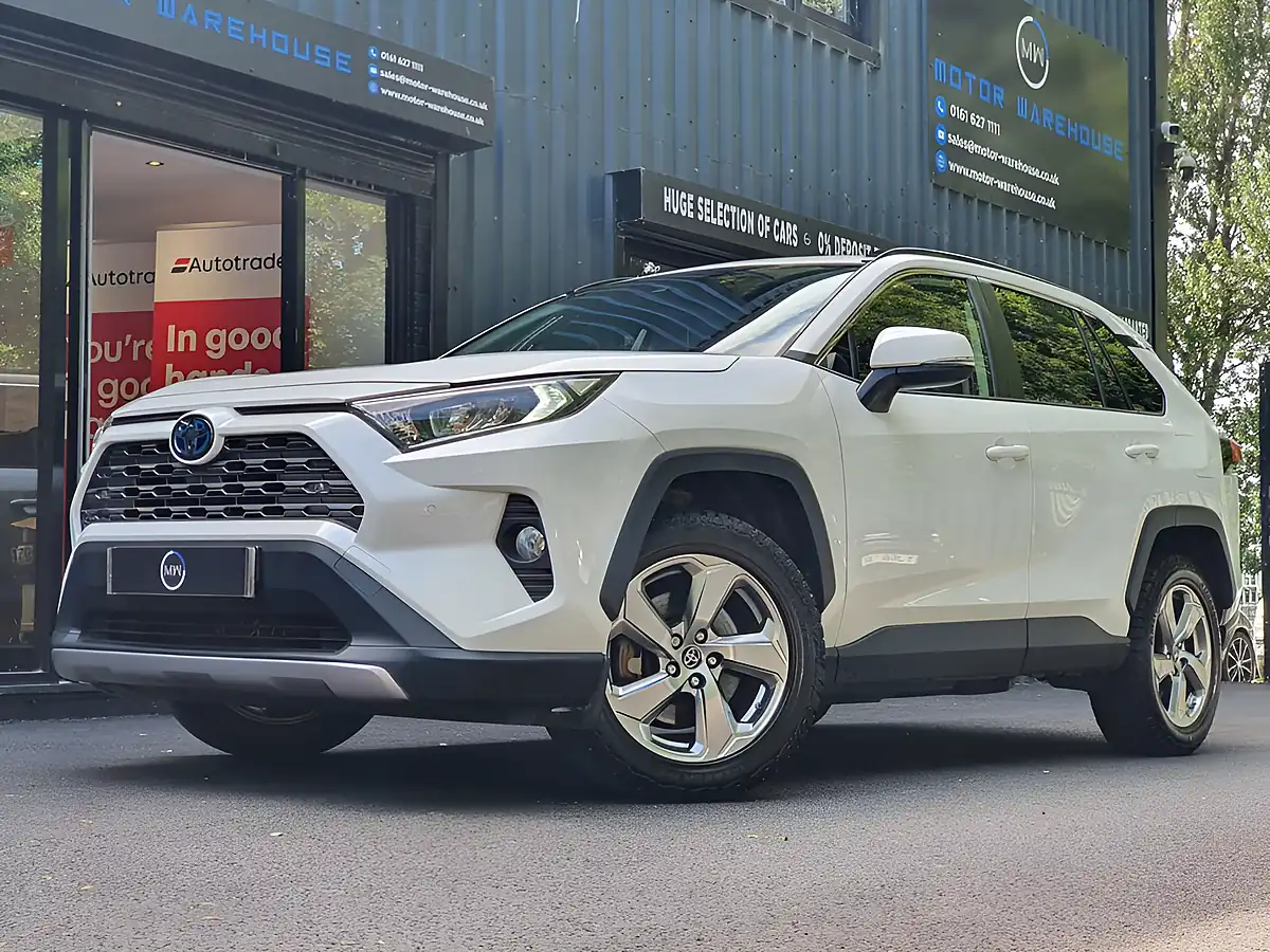 Used 2019 Toyota Rav4 Design White - Front View