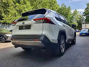 Used 2019 Toyota Rav4 Design White - Interior and Exterior details 3