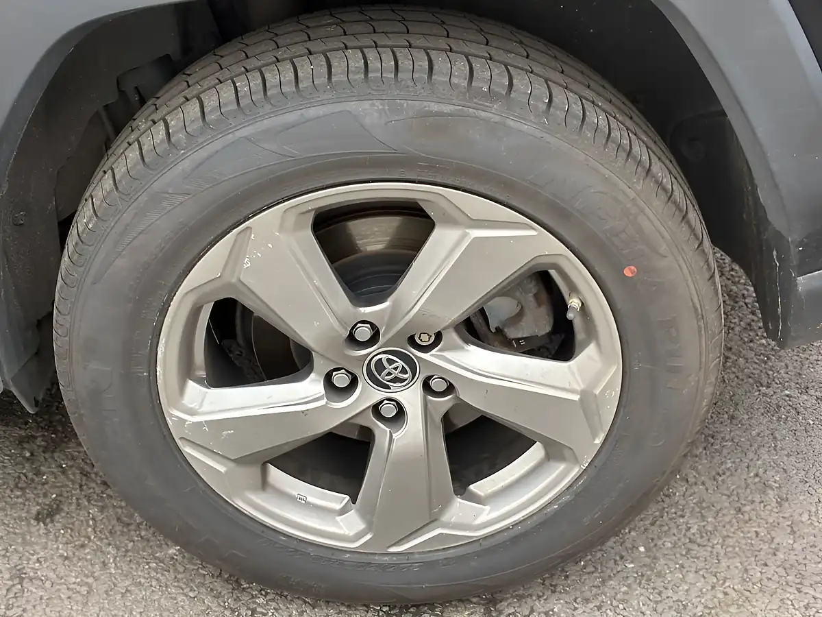 Used 2019 Toyota Rav4 Excel Black - Interior and Exterior details 14