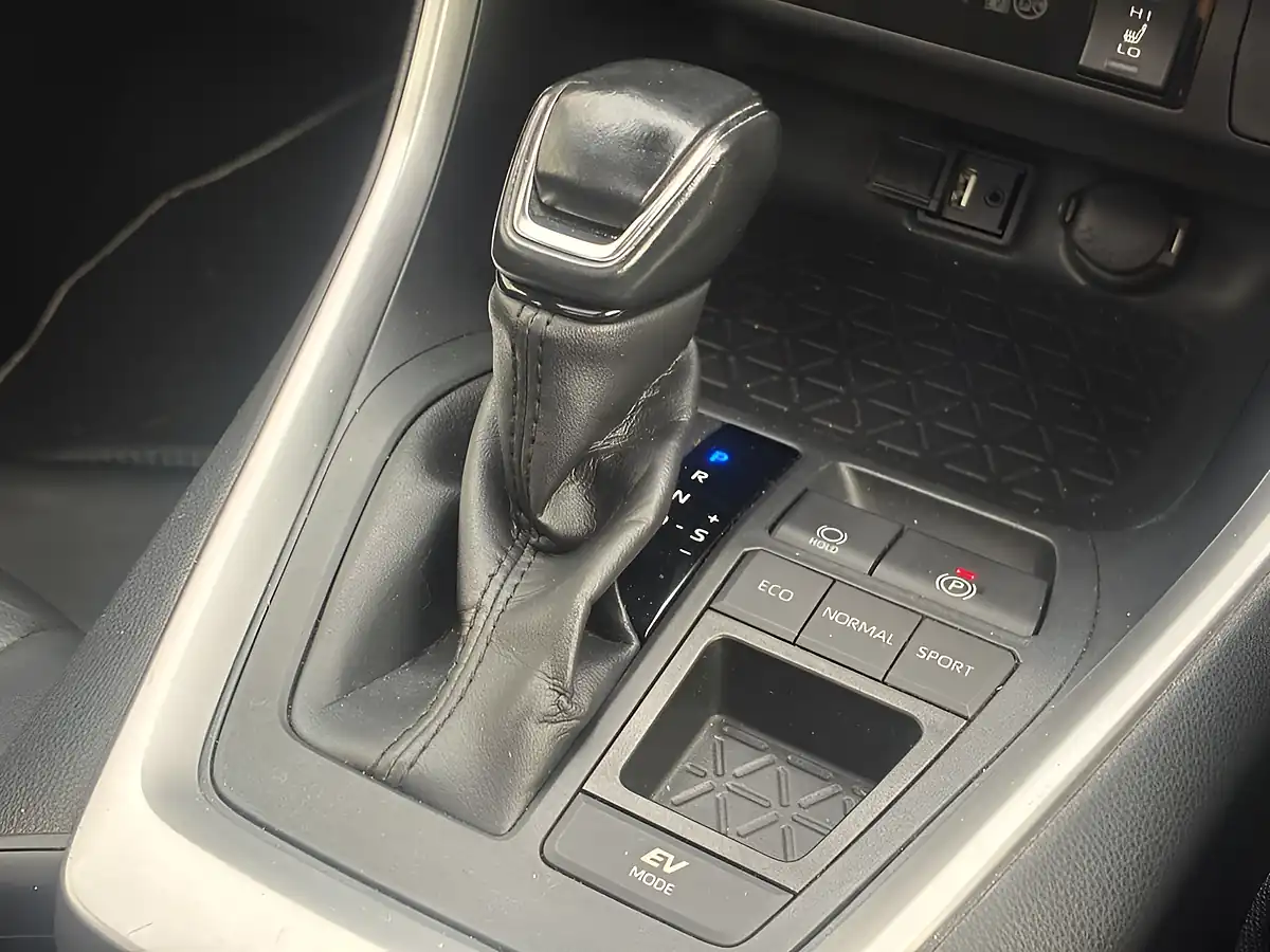 Used 2019 Toyota Rav4 Excel Black - Interior and Exterior details 19