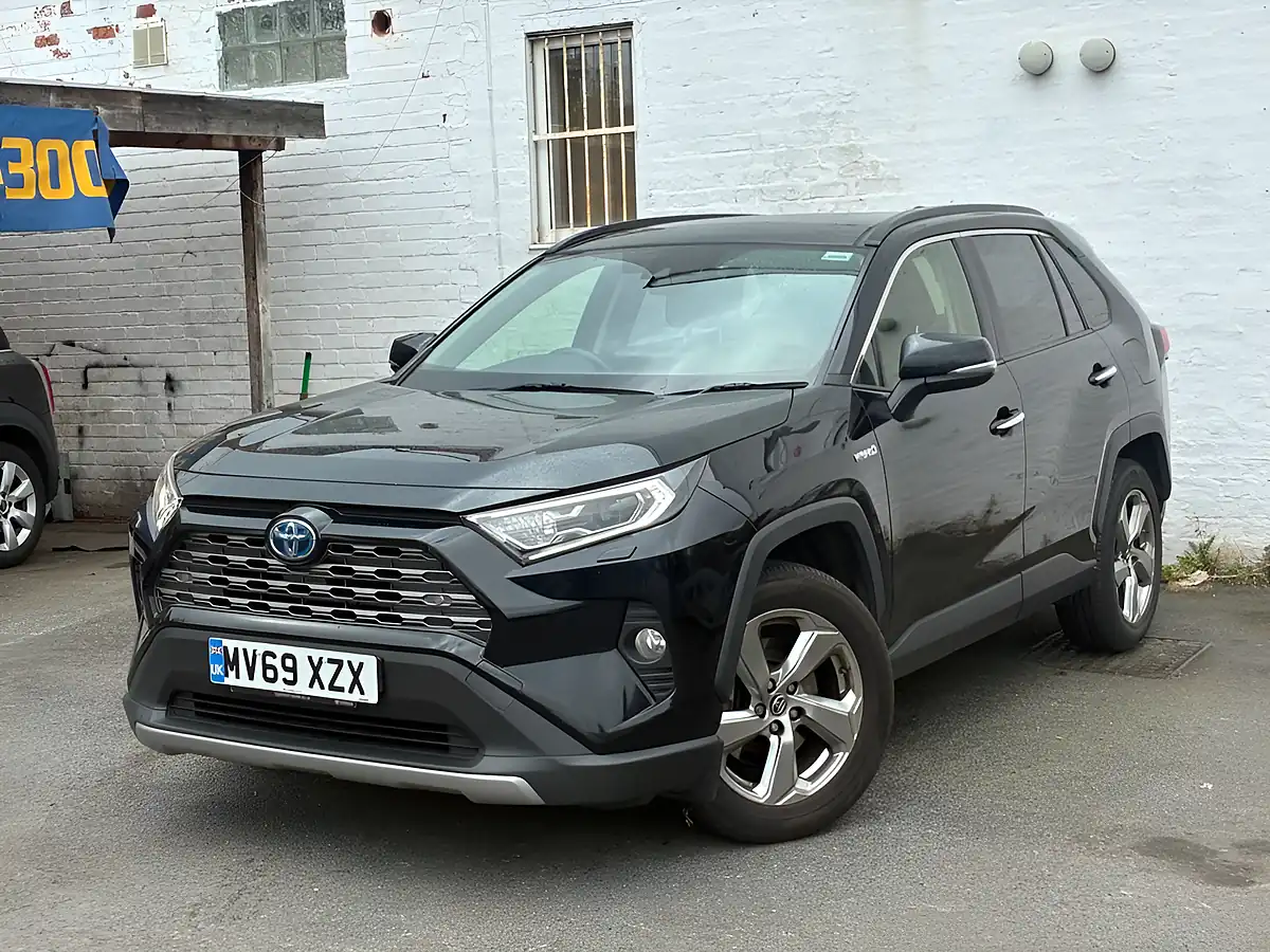 Used 2019 Toyota Rav4 Excel Black - Interior and Exterior details 6