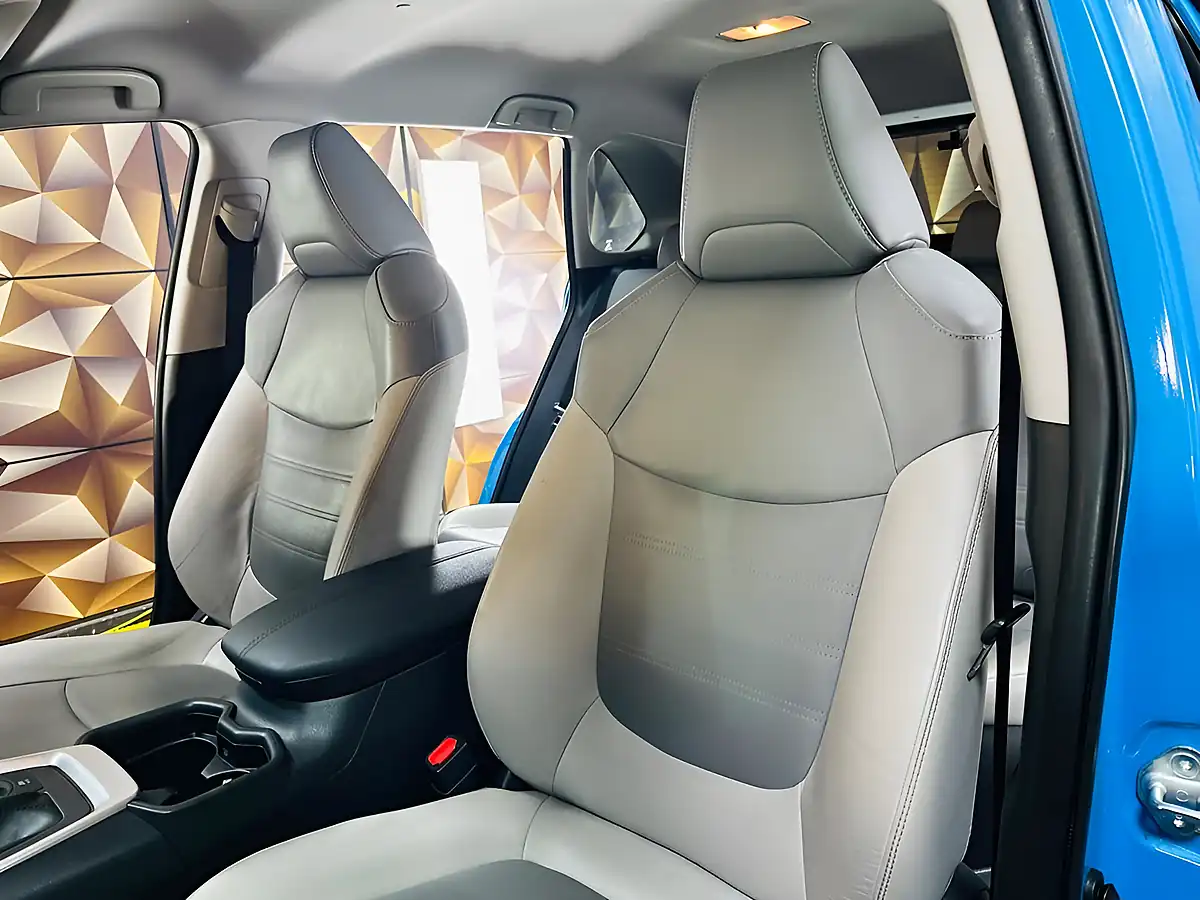 Used 2019 Toyota Rav4 Excel Obsidian Blue - Interior and Exterior details 9