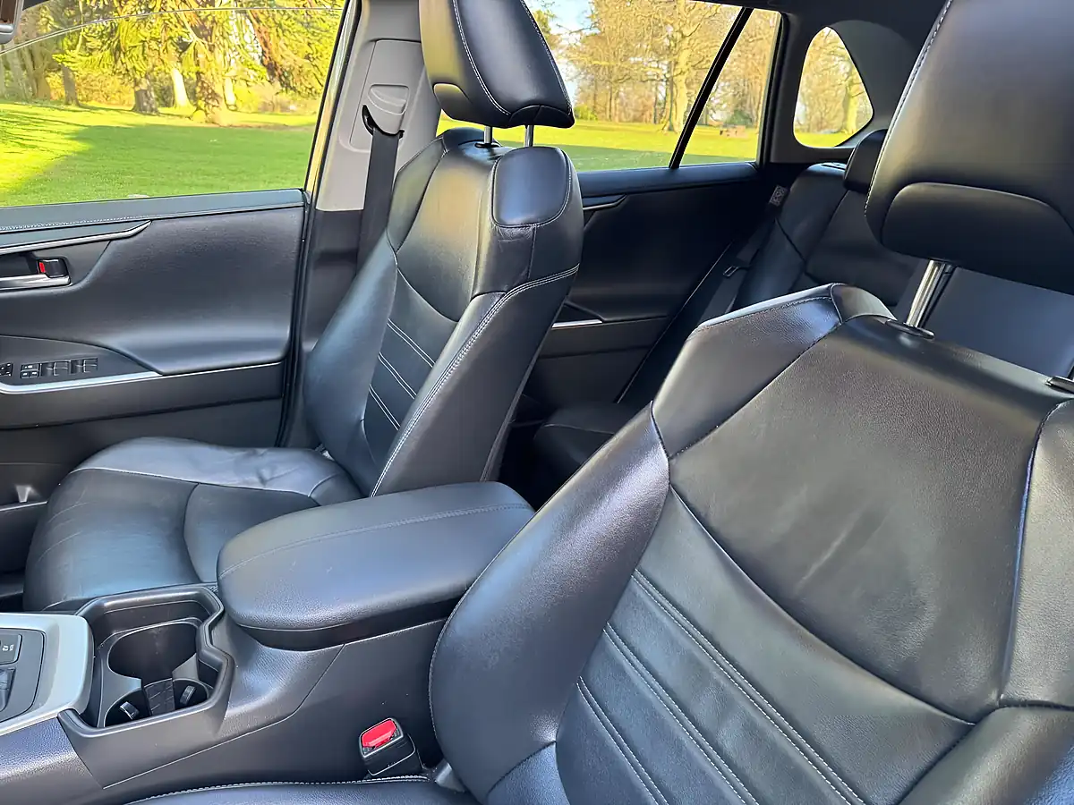 Used 2019 Toyota RAV4 Excel Silver - Interior and Exterior details 14
