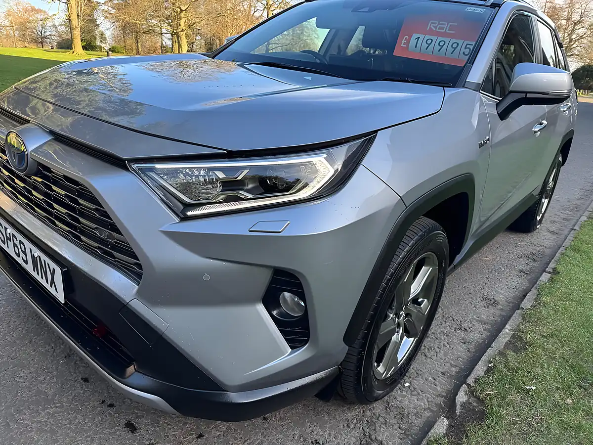 Used 2019 Toyota RAV4 Excel Silver - Interior and Exterior details 3