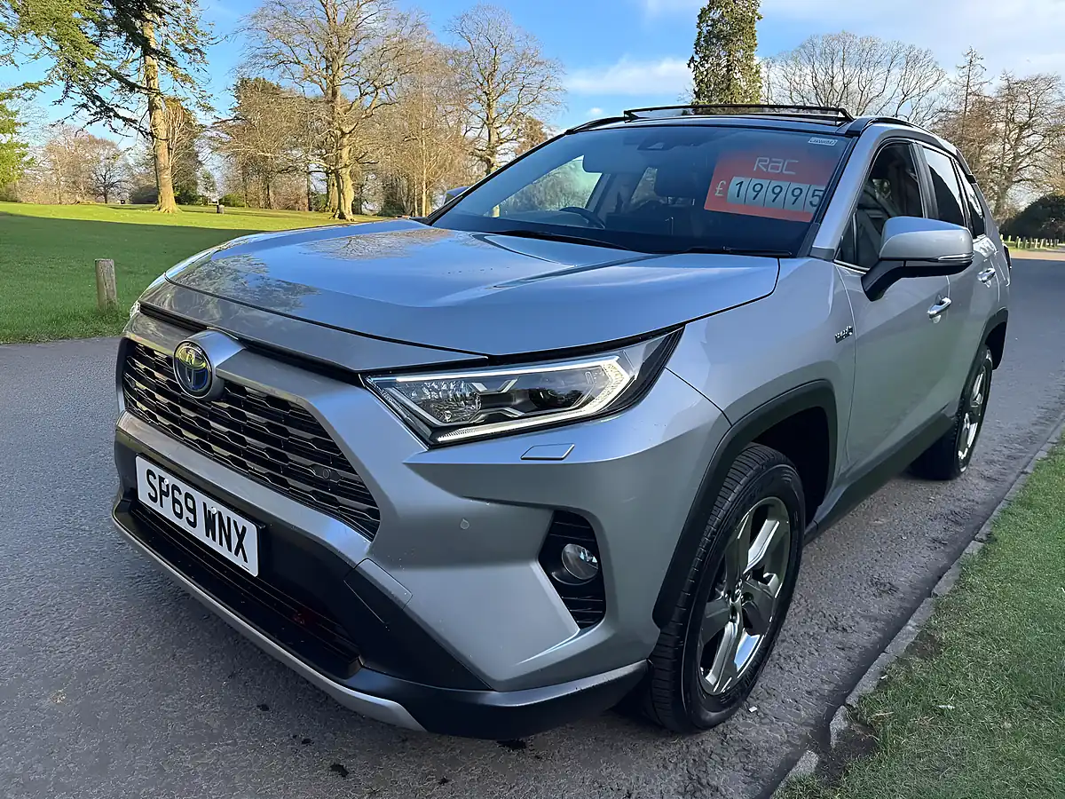 Used 2019 Toyota RAV4 Excel Silver - Interior and Exterior details 7