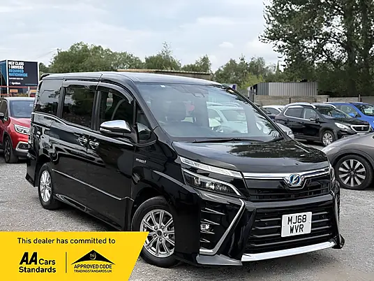 2019 Toyota Voxy 1.8 Hybrid