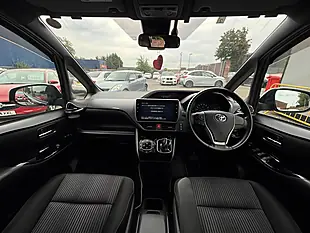Used 2019 Toyota Voxy MPV Black - Interior and Exterior details 14